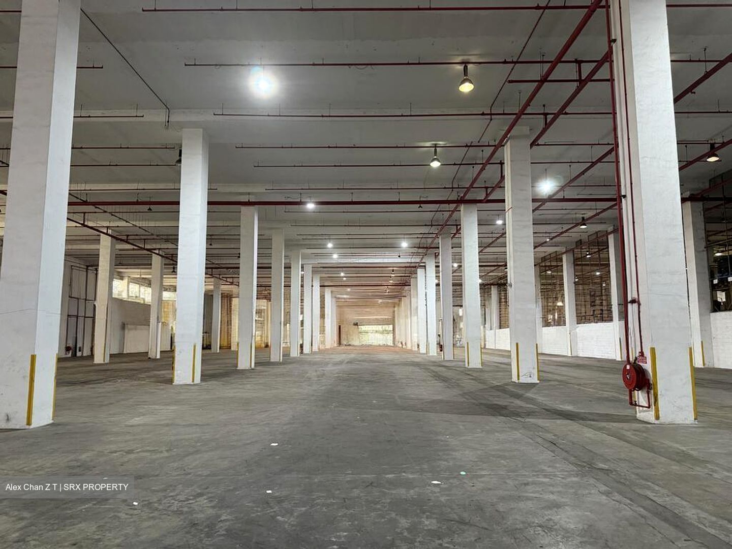 Gul Road (D22), Warehouse #578706371
